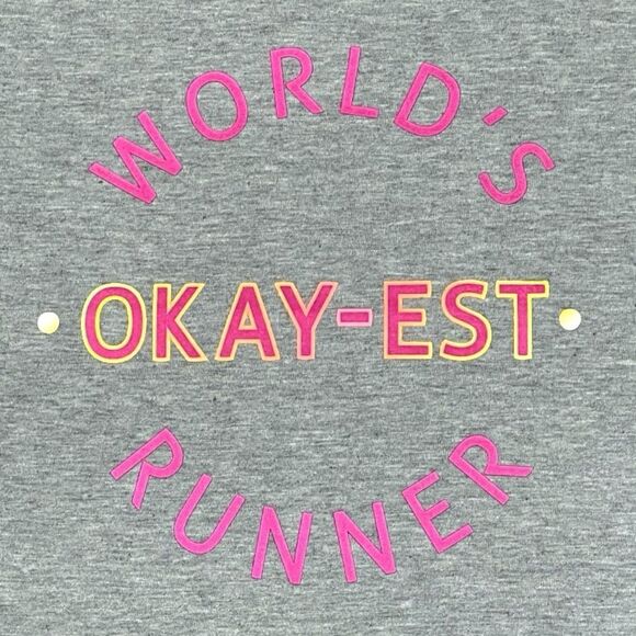 WORLD’S OKAY-EST RUNNER Graphic Baseball T-Shirt Size Medium - Picture 2 of 9